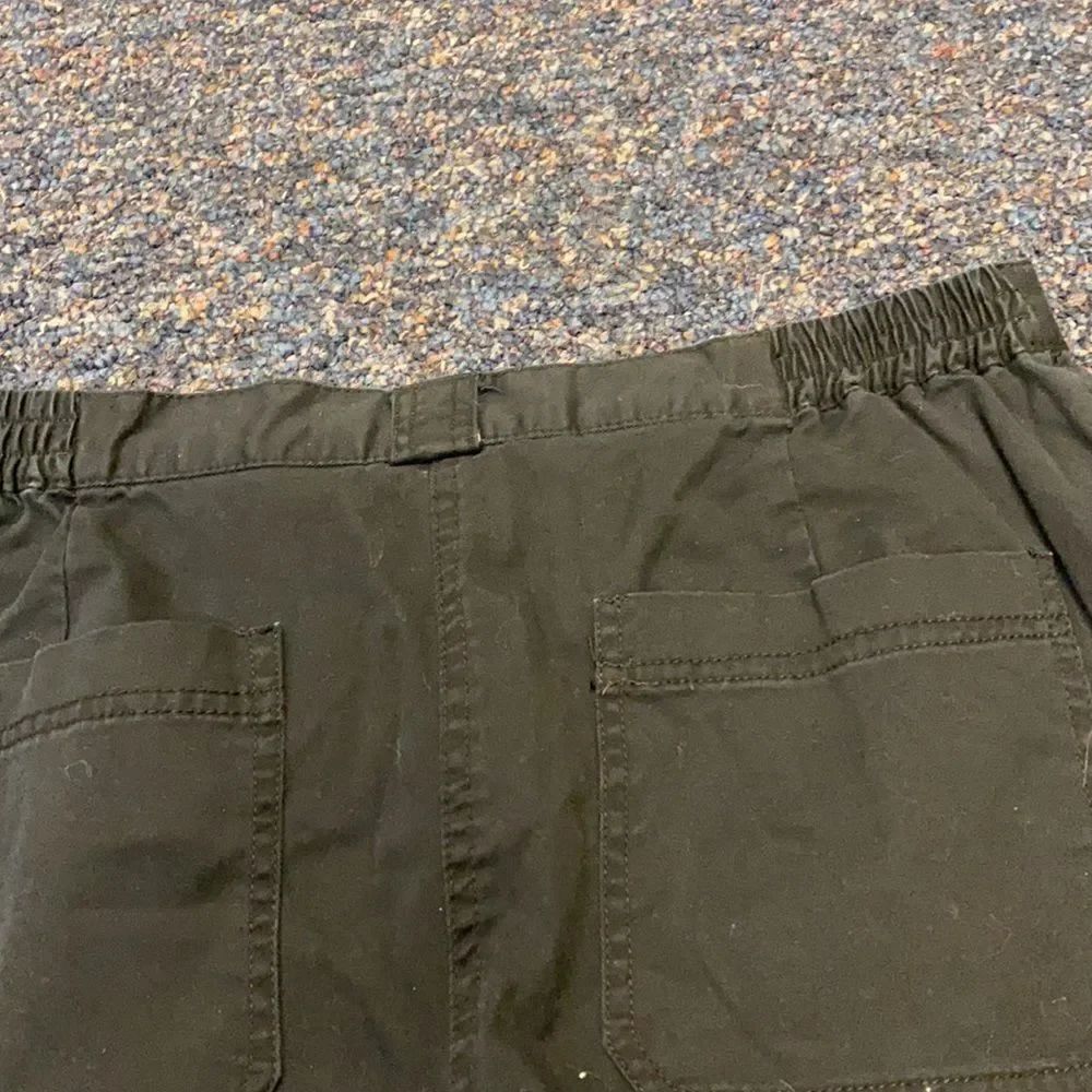 Ruby Rd. Black Capris sz. 12 - Picture 3 of 5